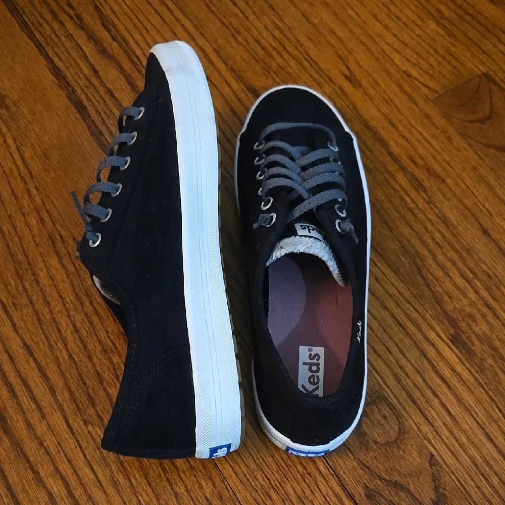 Keds Women's Size 8  Black Suede Style Dark Gray Laces Sneakers